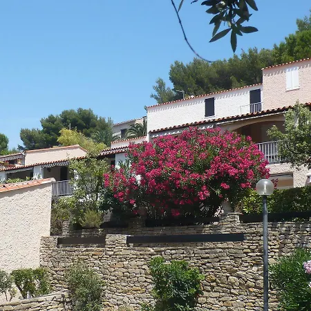 Hauts De La Madrague.10 Apartment